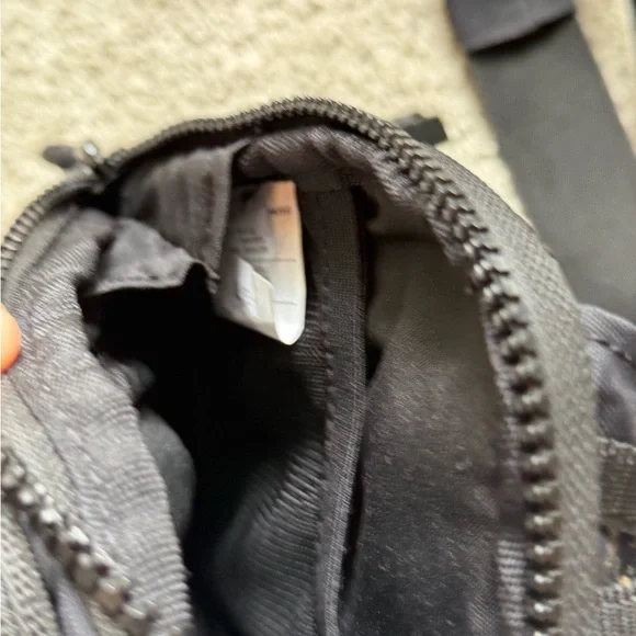 Nike Crossbody Bag (mini) LIKE NEW black brown belt bag - Picture 7 of 7